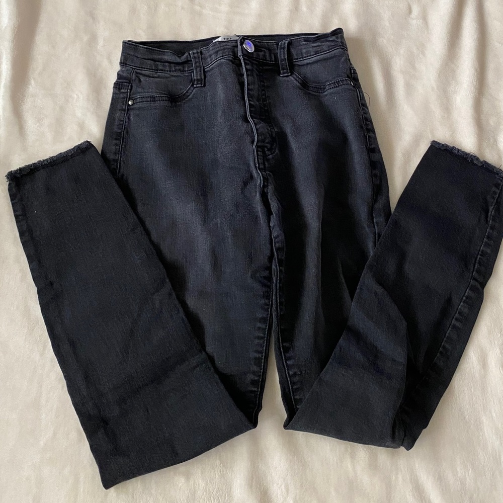 Black Skinny Jeans
